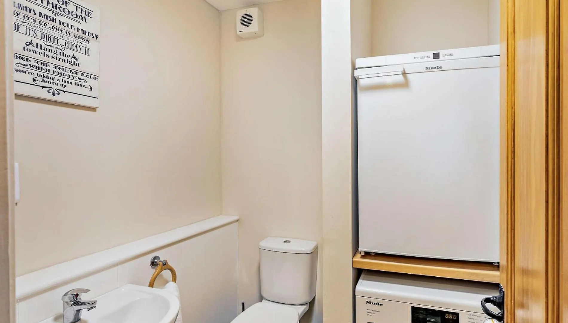 3 Bed In Tollerton 87290ヴィラ 別荘